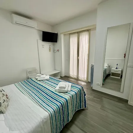 La Marina 3*