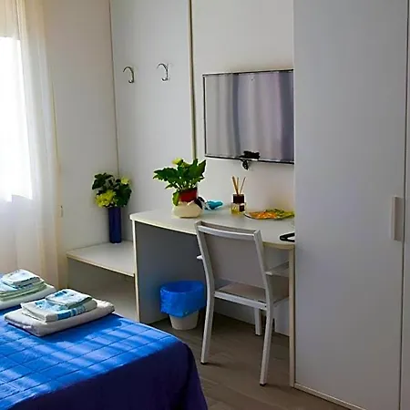 Alojamento de Acomodação e Pequeno-almoço La Marina